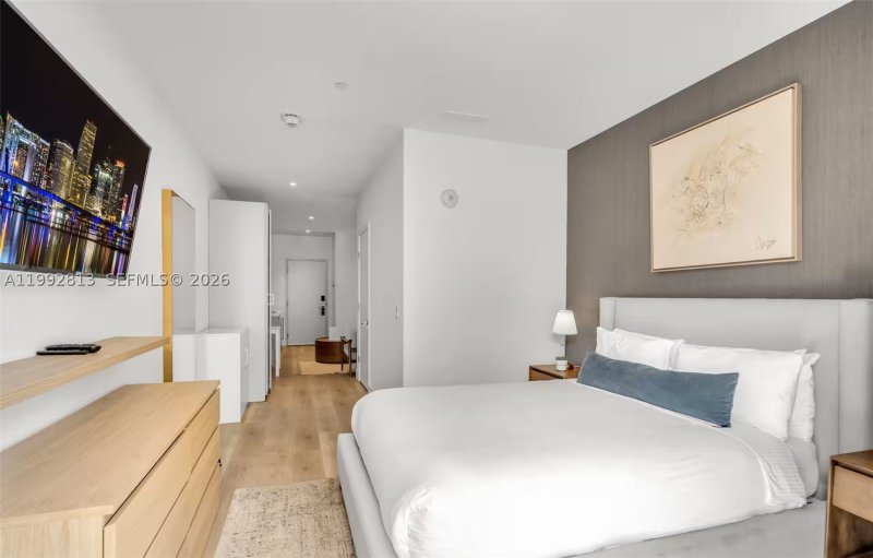 Condo for sale at Smart Brickell III 202
