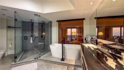 Aluguel de apartamento no 2000 Williams Island 2404