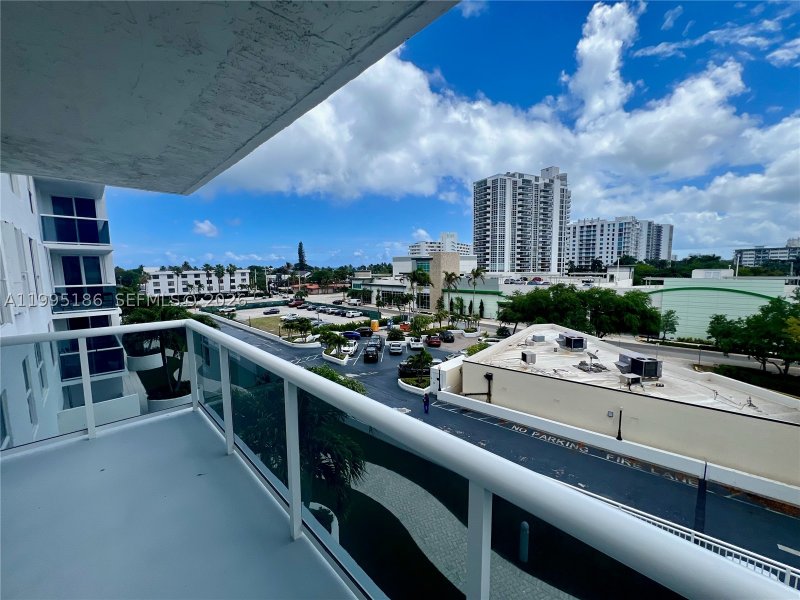 Condo for sale at Berkley South 4L