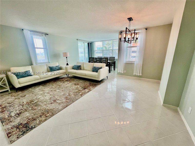 Condo for sale at Berkley South 4L