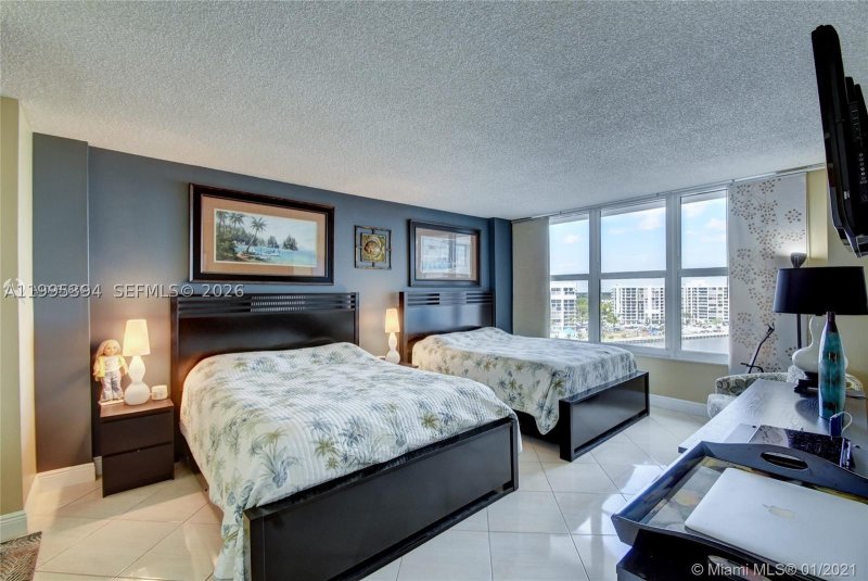 Apartment for rent at Hallmark of Hollywood 902