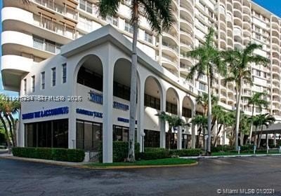 Apartment for rent at Hallmark of Hollywood 902