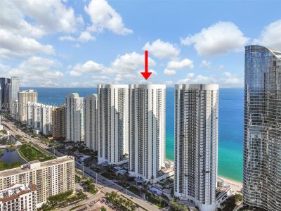 Alquiler de apartamento en Trump Tower Two 2405