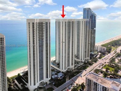 Alquiler de apartamento en Trump Tower Two 2405