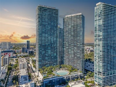Comprar apartamento no Paraiso Bay Miami 2104