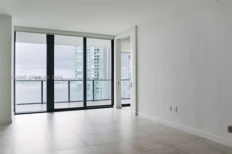 Comprar apartamento en Paraiso Bay Miami 2104