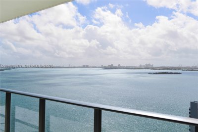 Comprar apartamento no Paraiso Bay Miami 2104