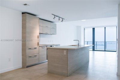 Comprar apartamento no Paraiso Bay Miami 2104