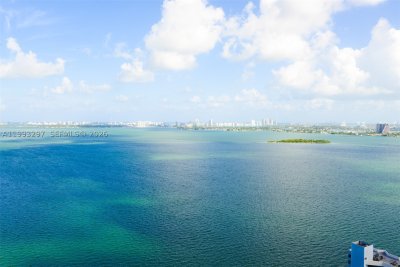 Comprar apartamento no Paraiso Bay Miami 2104