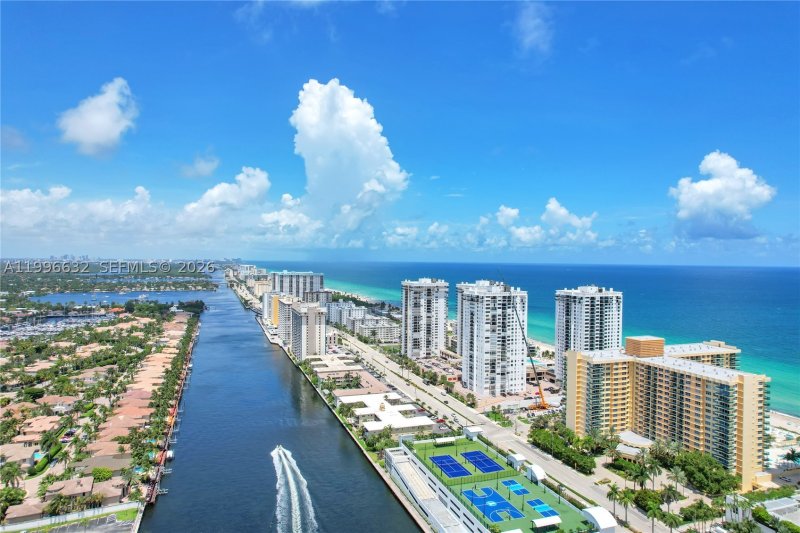 Alquiler de apartamento en The Wave Condo 1521