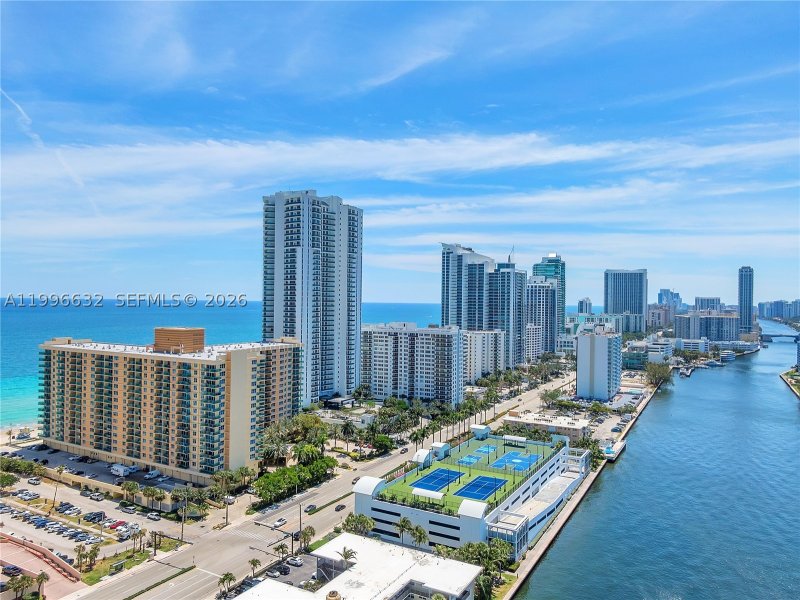Alquiler de apartamento en The Wave Condo 1521