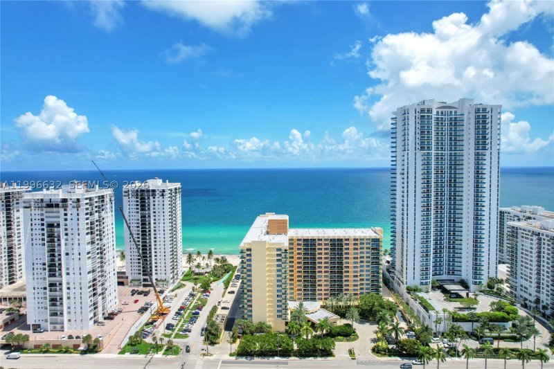 Alquiler de apartamento en The Wave Condo 1521