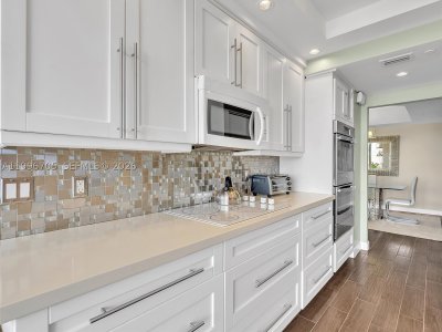 Aluguel de apartamento no 2000 Williams Island 1203