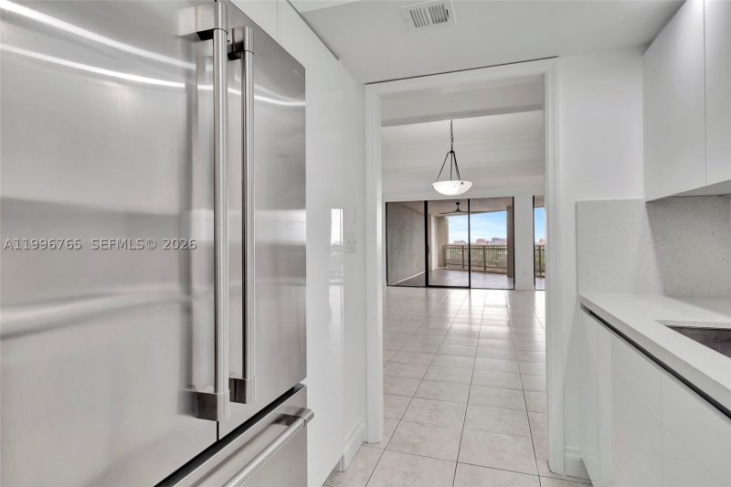 Condo for sale at Yacht Harbour 16G