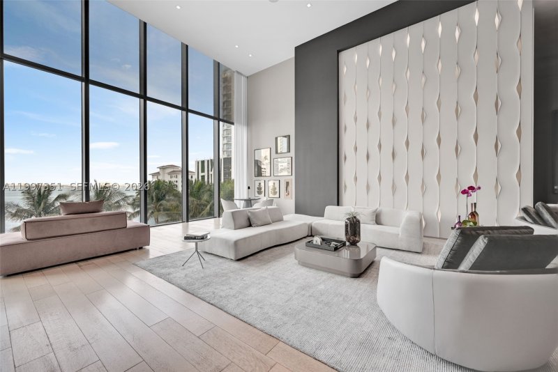 Apartment for rent at Icon Bay 2908