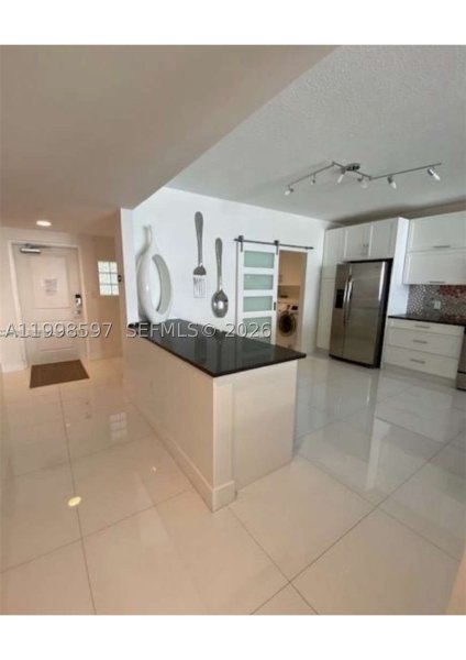 Alquiler de apartamento en Golden Bay Club 605
