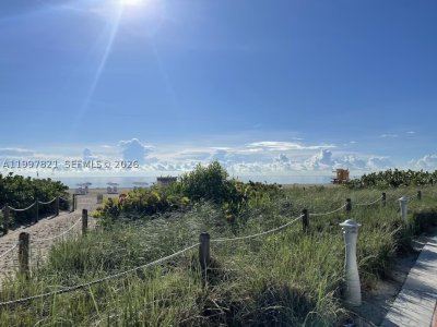 Comprar apartamento en Ocean Walk on South Beach 214