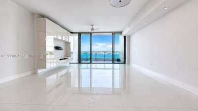 Comprar apartamento no Cielo On The Bay 803