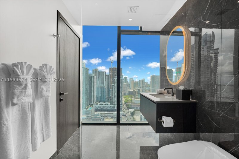 Comprar apartamento no E11EVEN Hotel & Residences 3110