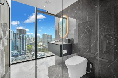 Comprar apartamento no E11EVEN Hotel & Residences 3110