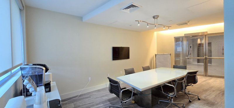 Condo for sale at Diplomat Residences 506