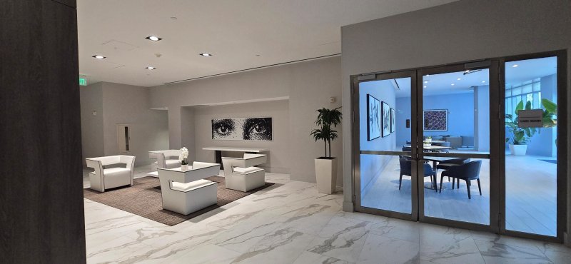 Condo for sale at Diplomat Residences 506