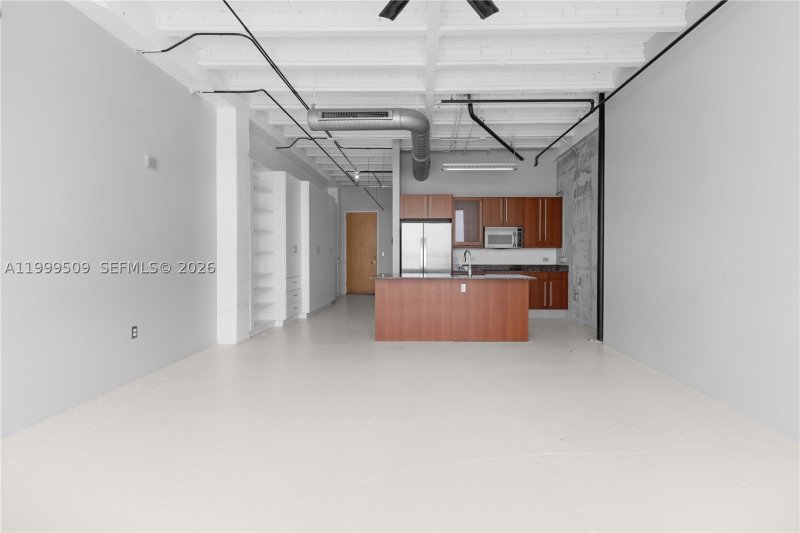 Condo for sale at The Bank Lofts R-414