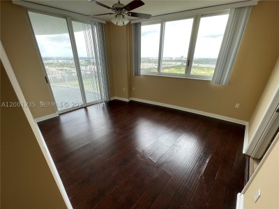 Comprar apartamento en Duo Condo 2002E