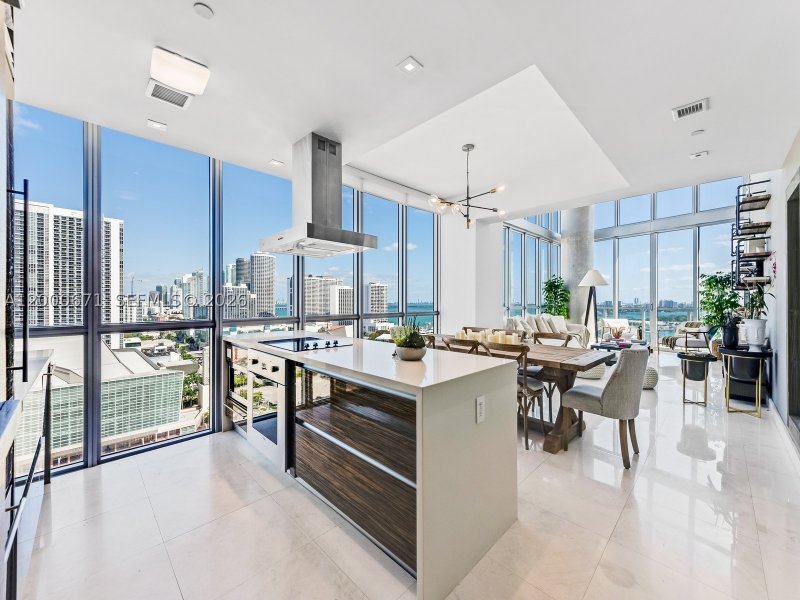 Comprar apartamento en Marquis 2105