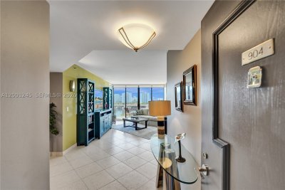 Aluguel de apartamento no Harbor Tower at Waterways 904