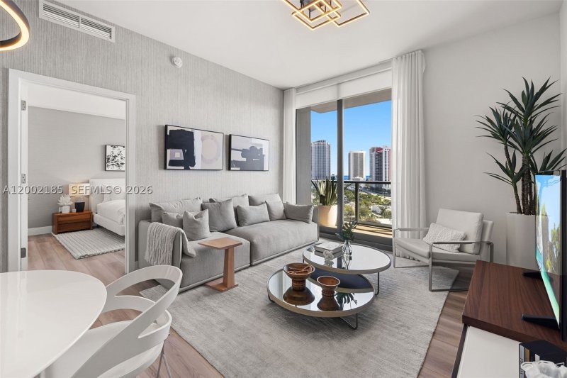 Apartment for rent at Mondrian Hallandale 908
