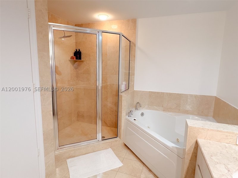 Comprar apartamento en Three Tequesta Point 905