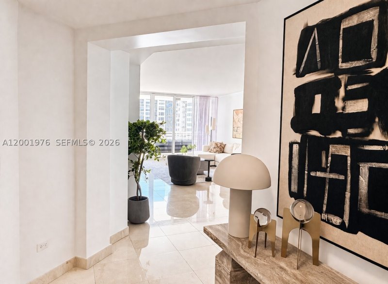 Comprar apartamento en Three Tequesta Point 905