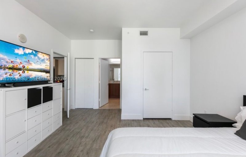 Apartment for rent at Axis on Brickell North Tower 3222-N