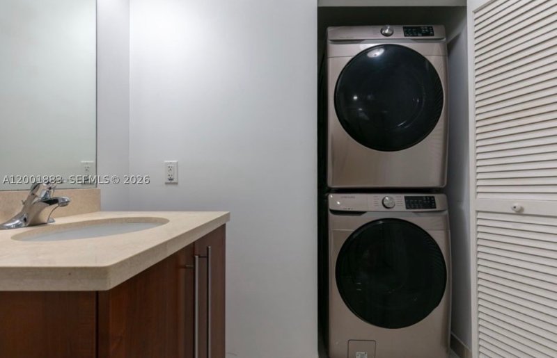 Apartment for rent at Axis on Brickell North Tower 3222-N
