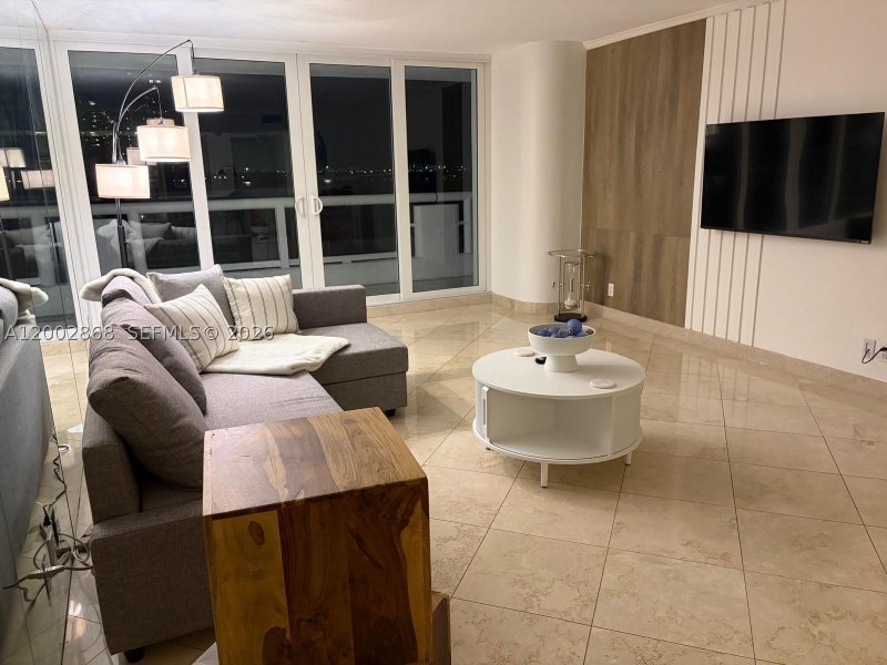 Alquiler de apartamento en The Grand A-1236