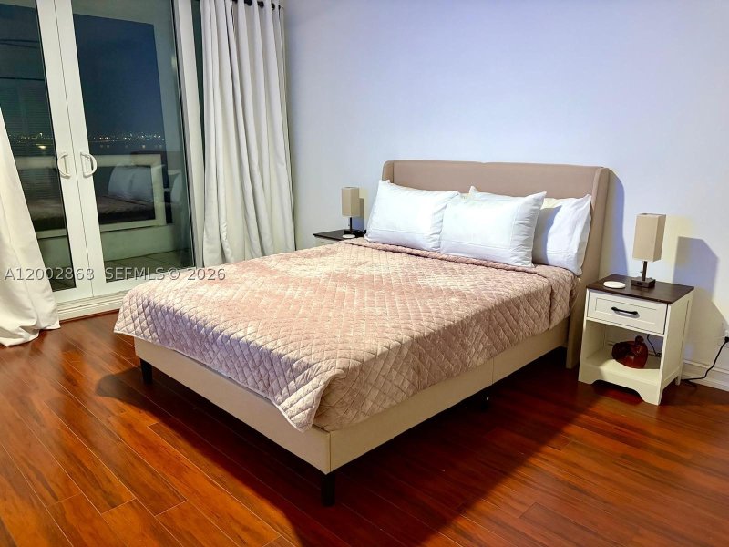 Alquiler de apartamento en The Grand A-1236