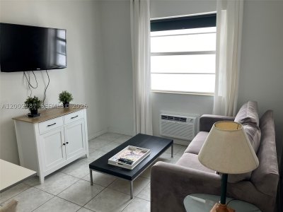 Comprar apartamento en Ocean Walk on South Beach 306