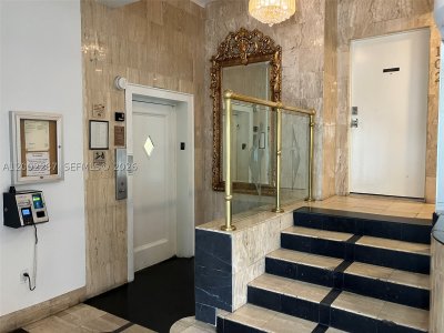 Comprar apartamento en Ocean Walk on South Beach 306