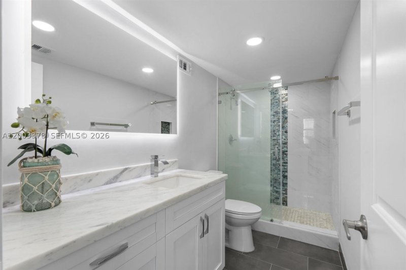 Condo for sale at The Wave Condo 536