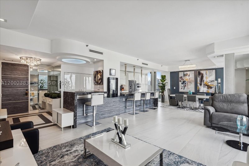 Comprar apartamento no Turnberry Isle PH-D