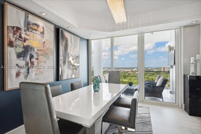 Comprar apartamento no Turnberry Isle PH-D