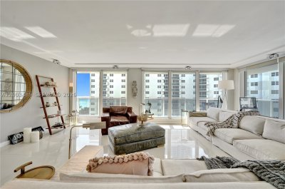 Comprar apartamento no Aquarius Towers 908S