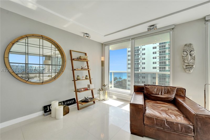 Condo for sale at Aquarius Towers 908S