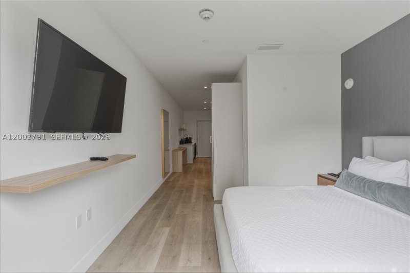 Condo for sale at Smart Brickell III 502