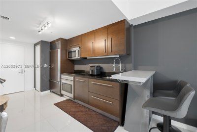 Comprar apartamento no Icon Brickell Tower I 3804