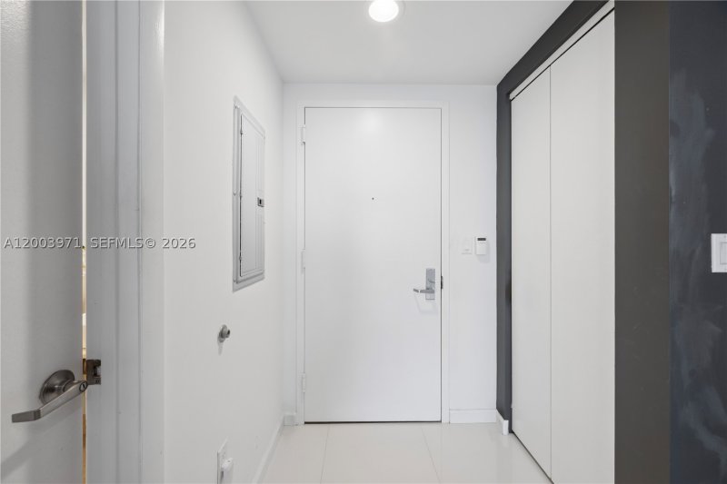 Condo for sale at Icon Brickell Tower I 3804