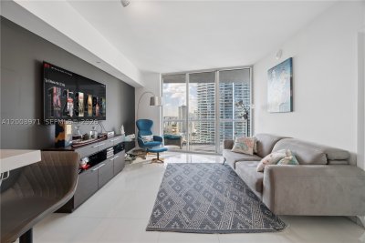Comprar apartamento no Icon Brickell Tower I 3804