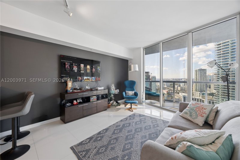 Condo for sale at Icon Brickell Tower I 3804