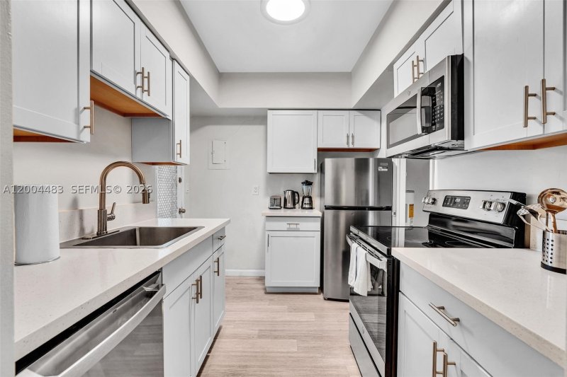 Property photo # 7